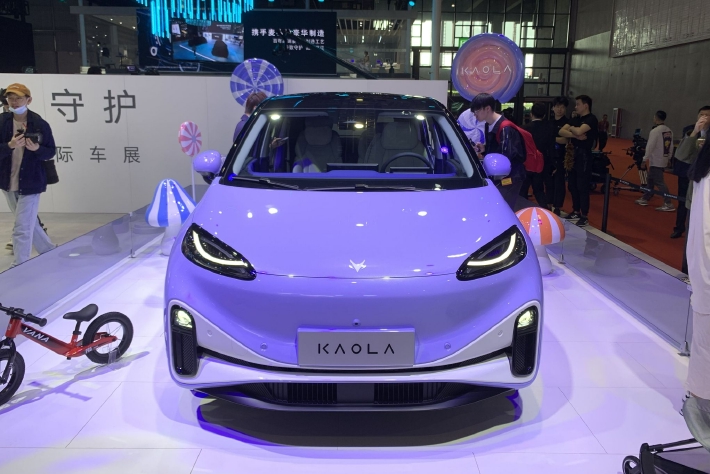 2023上海车展:极狐汽车考拉内饰亮相-新浪汽车