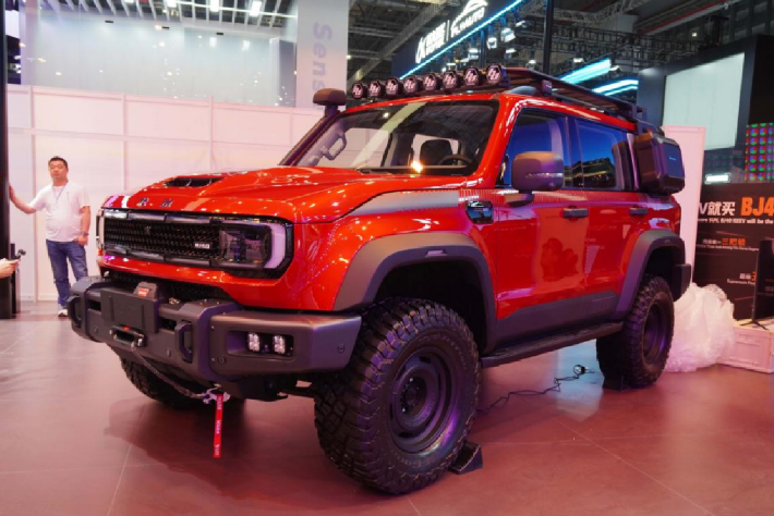 2025上海车展：北京越野BJ40增程改装版