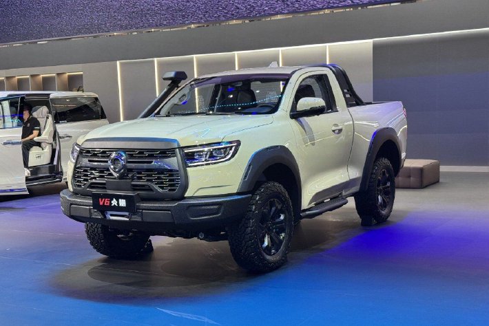 2025成都车展：长城炮V6火炮预售22.98万元