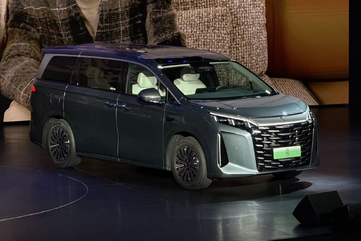 2026款比亚迪夏正式上市 售价20.68-26.98万元