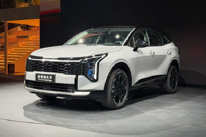 2025广州车展：实拍起亚新狮铂拓界/探享者