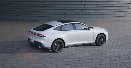 由低到高任你挑 四款不同价位新能源轿车推荐