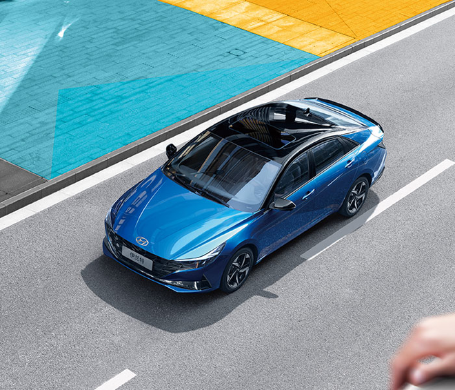 越冷越要约！新生代的饭局从伊兰特车内开始