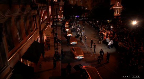 马斯克兜售的梦，圆在中国