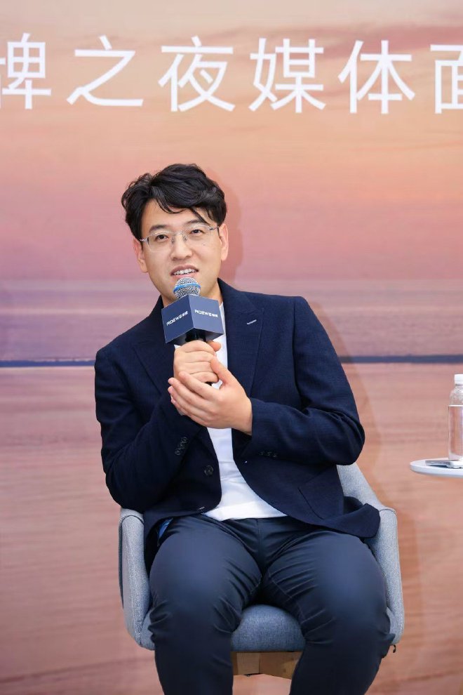 荣威品牌20周年：用AI原生重构家庭出行