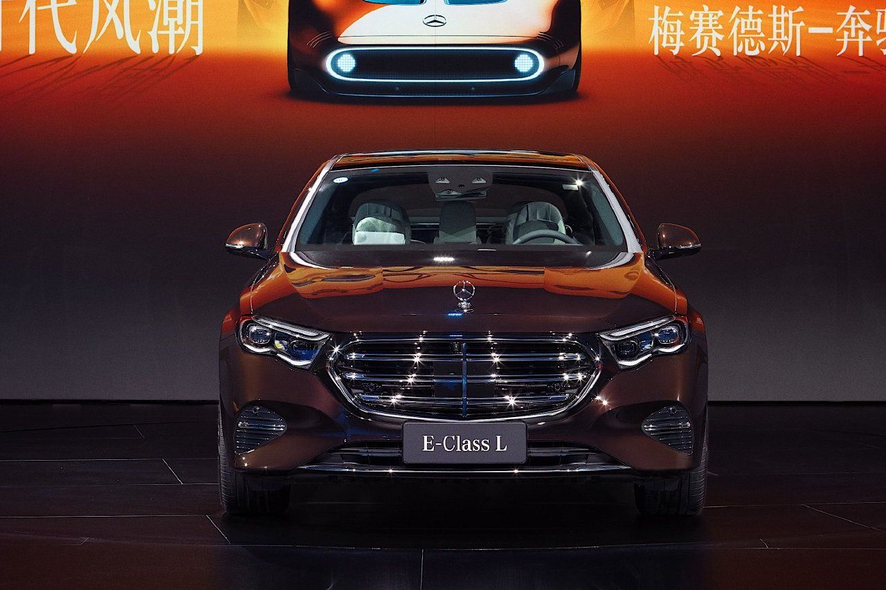 2023广州车展：奔驰Vision One-Eleven概念车首登中国