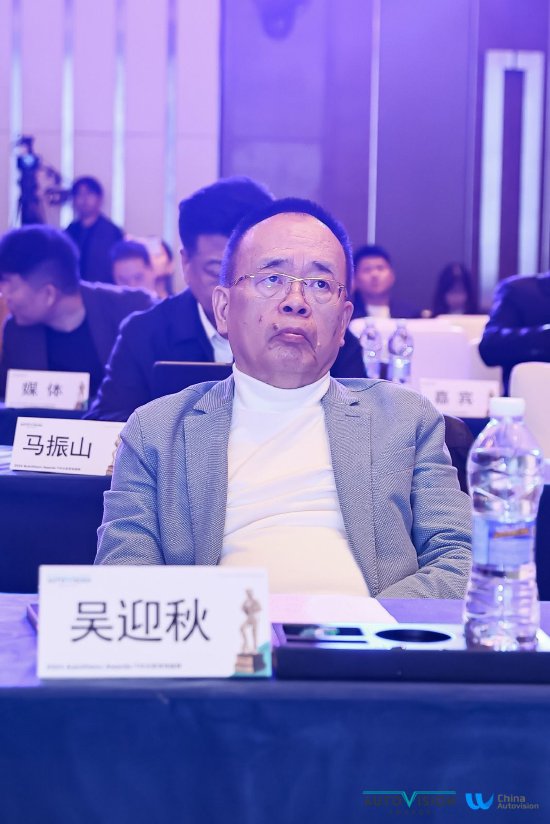 寰球汽车集团董事长、CEO吴迎秋