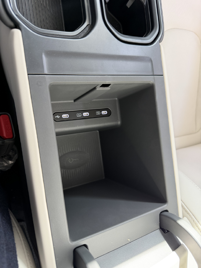 15万合资卷王？北京现代EO羿欧到店实拍