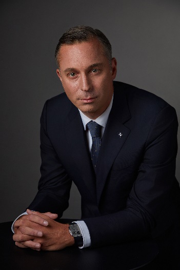 法拉利任命杨跃思博士为大中华区总裁