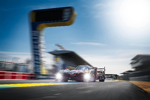 宝马携BMW M Hybrid V8赛车重返勒芒24小时耐力赛