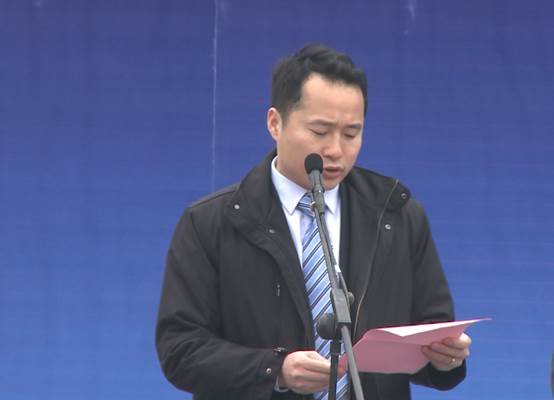 中国汽研总经理万鑫铭主持开工仪式