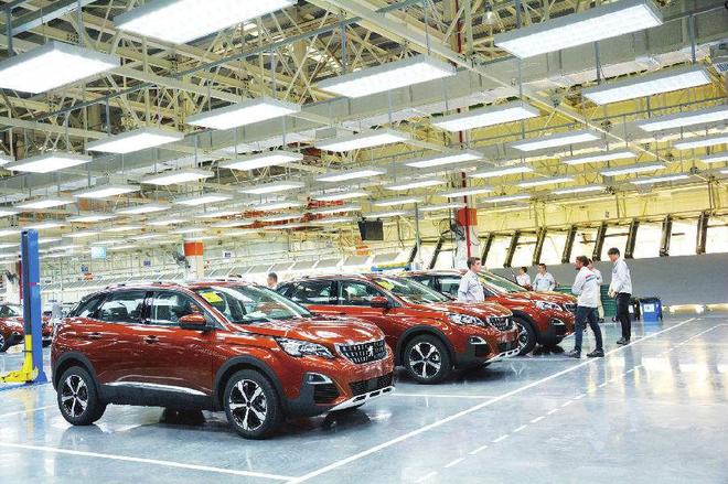 颓势下的神龙  武汉三大工厂合并