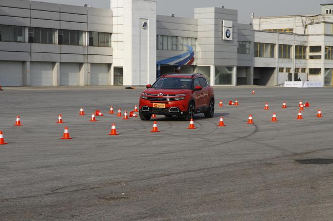 2018年度车车型介绍：东风雪铁龙天逸