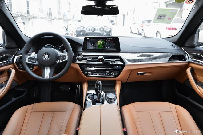 华晨宝马全新5系获2018年度中大型车奖