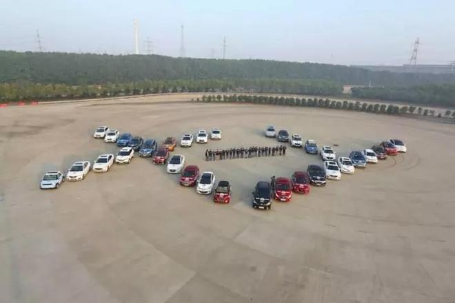 轩辕奖参评车辆在国家汽车质量监督检验中心（襄阳）试车场进行测试