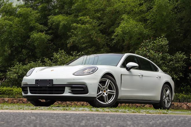 2018年度车车型介绍：保时捷Panamera