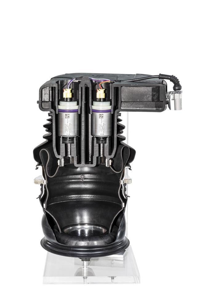 内在进步明显 海外试驾第三代保时捷卡宴