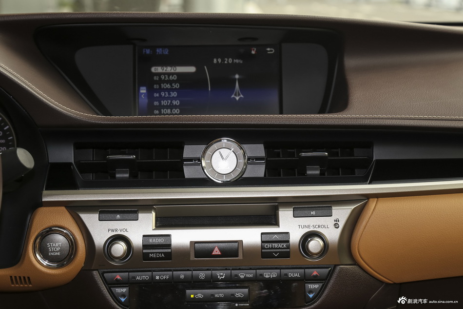 2015款雷克萨斯ES 2.0L自动200舒适版