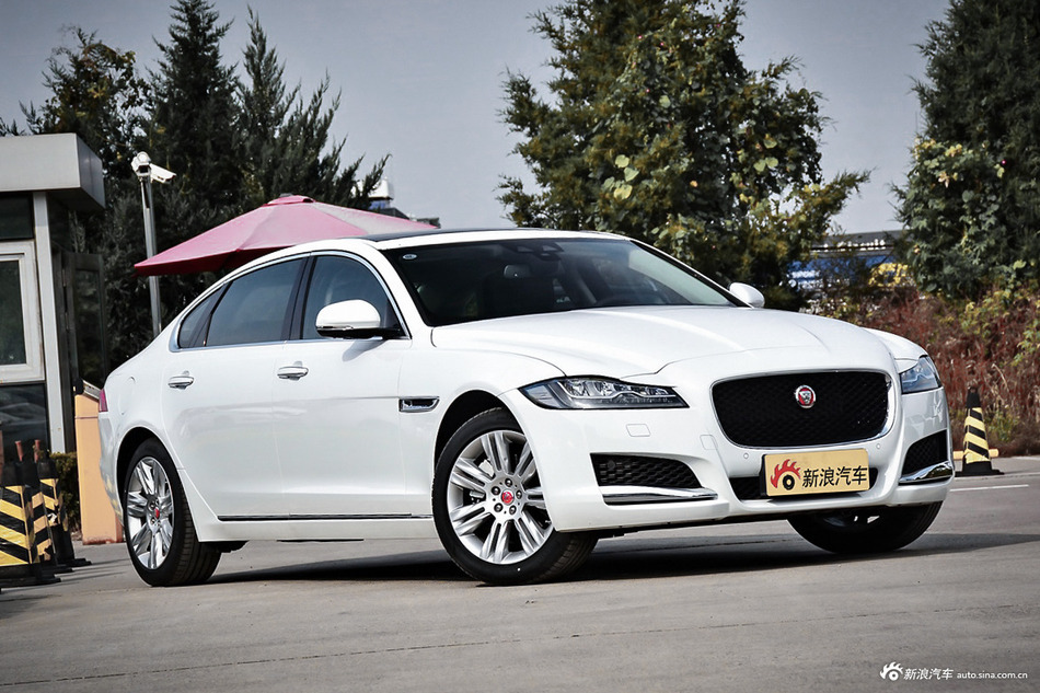 实拍|新款捷豹XFL 2.0T高功率版 换装新发动机 