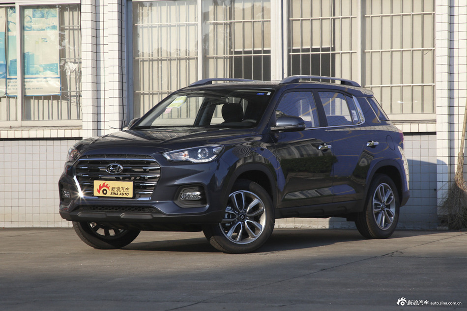 2018款现代ix35 2.0L自动两驱智勇·畅享版