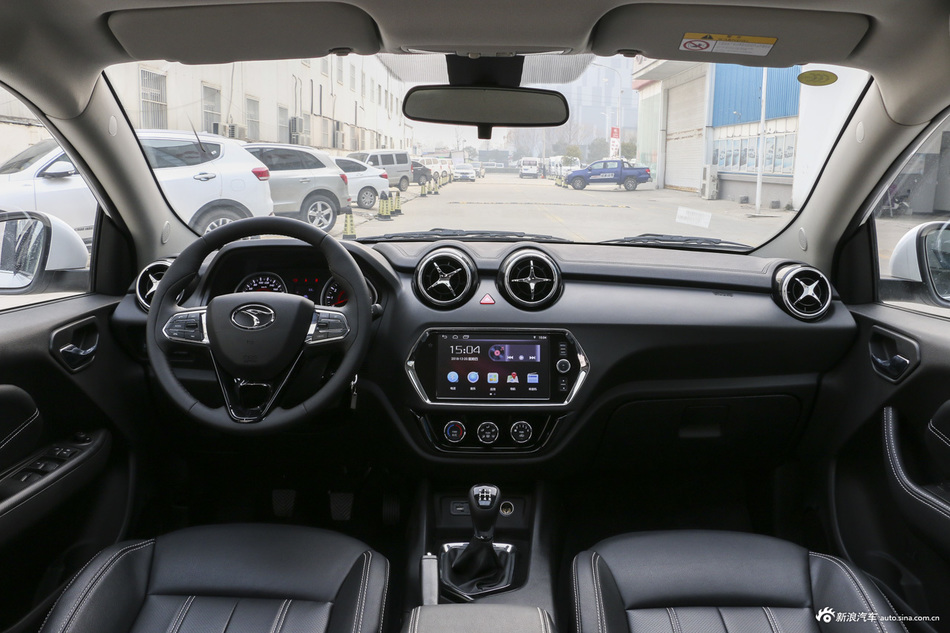 2019款东南DX3X酷绮1.5L手动尊贵型