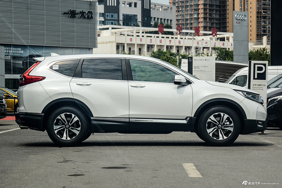 2019款CR-V 1.5T 240TURBO自动两驱风尚版