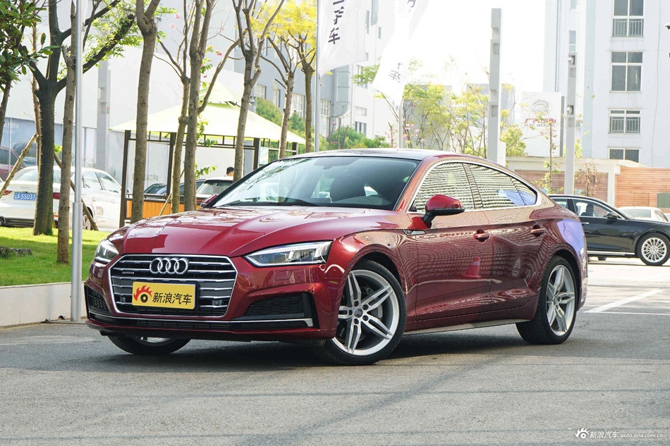 2019款奥迪A5 Coupe45TFSIquattro运动