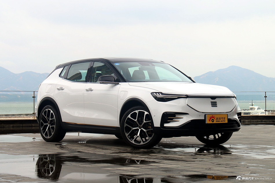 2019款天际ME7 尊崇始发版后排双屏娱乐版