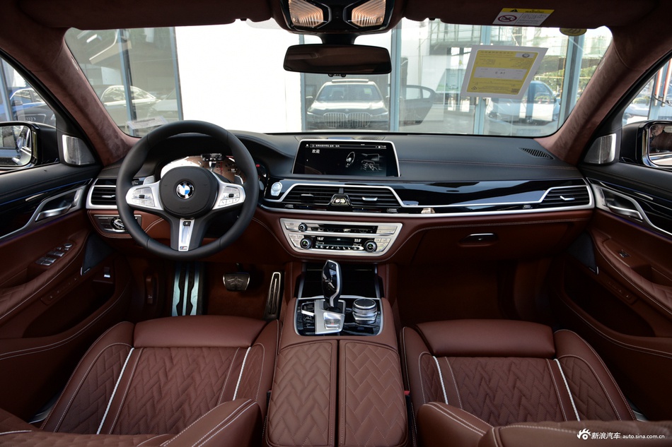 2019款宝马7系750Li xDriveV8 M运动套装