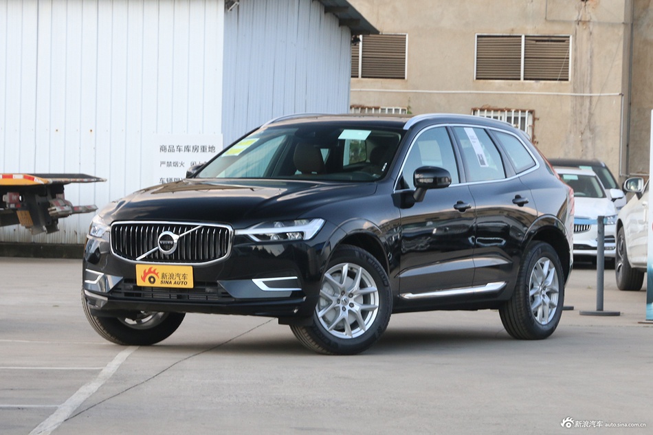 2020款沃尔沃XC60 2.0T 自动四驱T5智逸豪华版