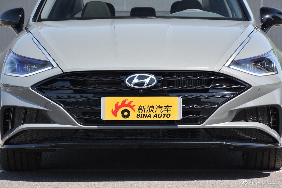 2020款索纳塔380T顶配版