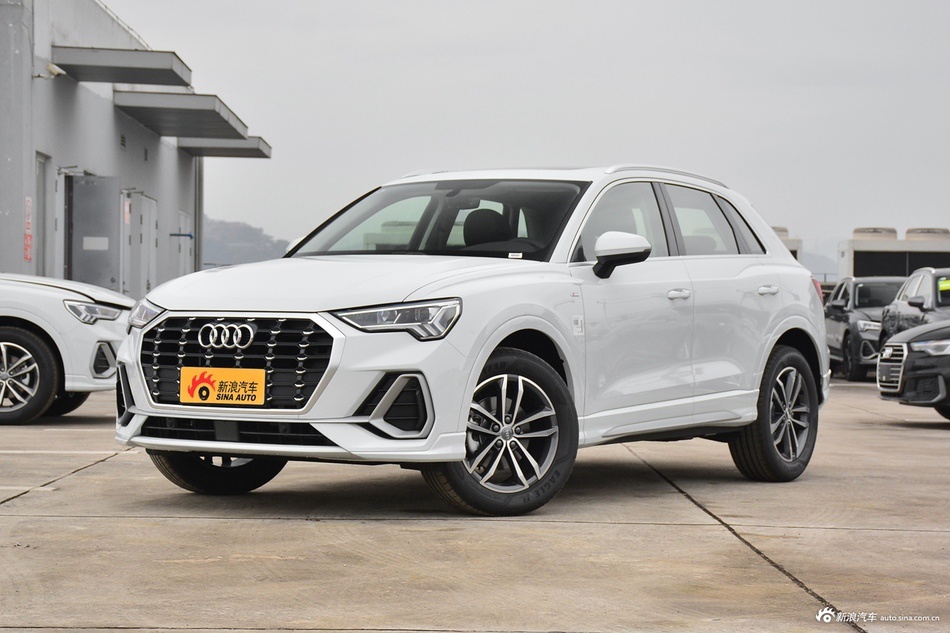 2021款奥迪Q3 35 TFSI 进取动感型