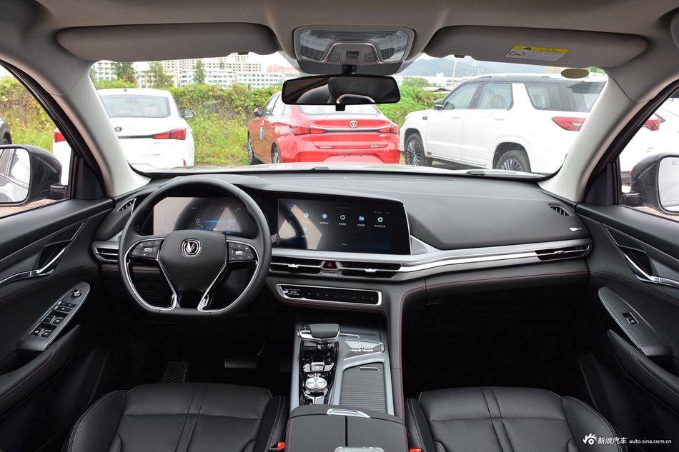 2022款长安CS75 PLUS 1.5T自动豪华型