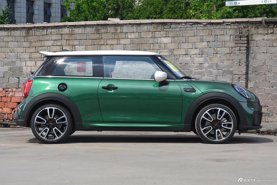 2022款MINI 2.0T COOPER S 赛车手