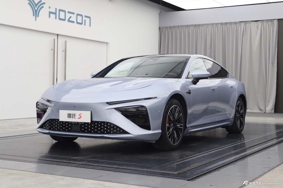 2022款哪吒S 纯电 激光雷达版