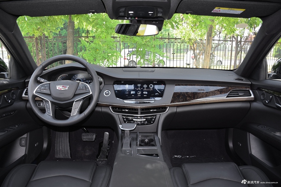 2017款CT6 2.0T自动28T领先型