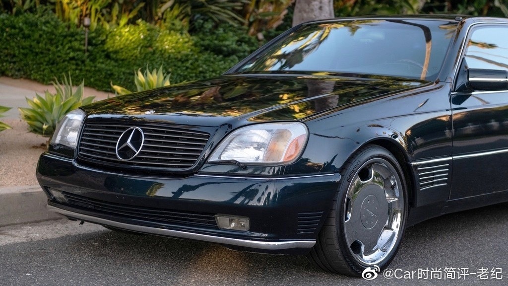 1996年奔驰S600双门轿车，该车目前的里程表显示157085英里