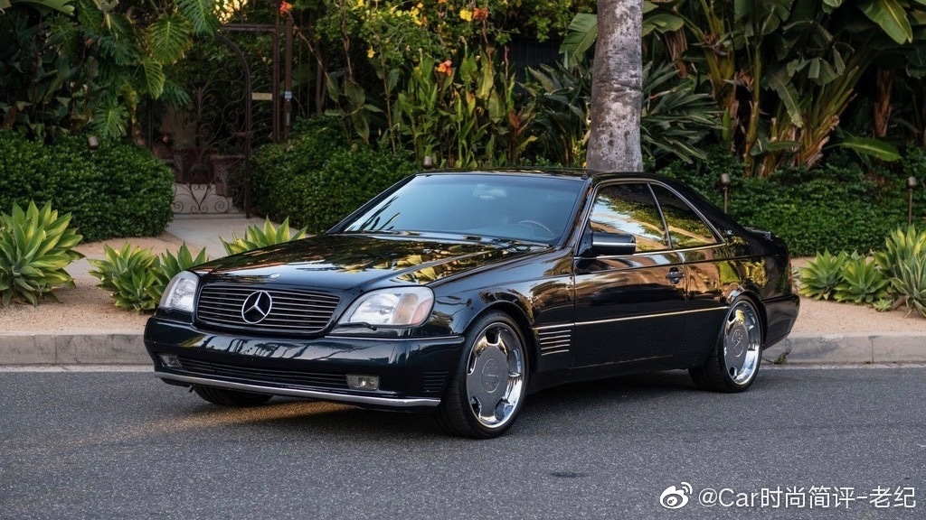 1996年奔驰S600双门轿车，该车目前的里程表显示157085英里