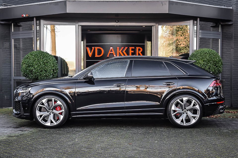 前不久在纽北跑赢TA的大表哥…… 汽车视觉 Audi RS Q8