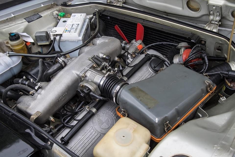 BMW 3.0 CSL，1972年推出的轿跑车，BMW M的开山之作