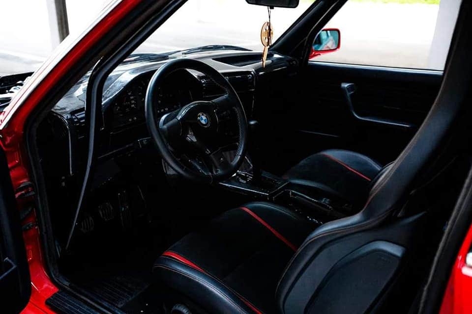 BMW 双门E30 325，经典难以复制！美极了！