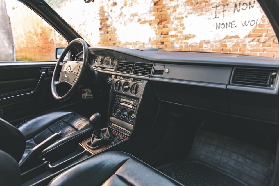 Mercedes-Benz 190E 2.5 Cosworth 1988年 经典不灭的德意志战车