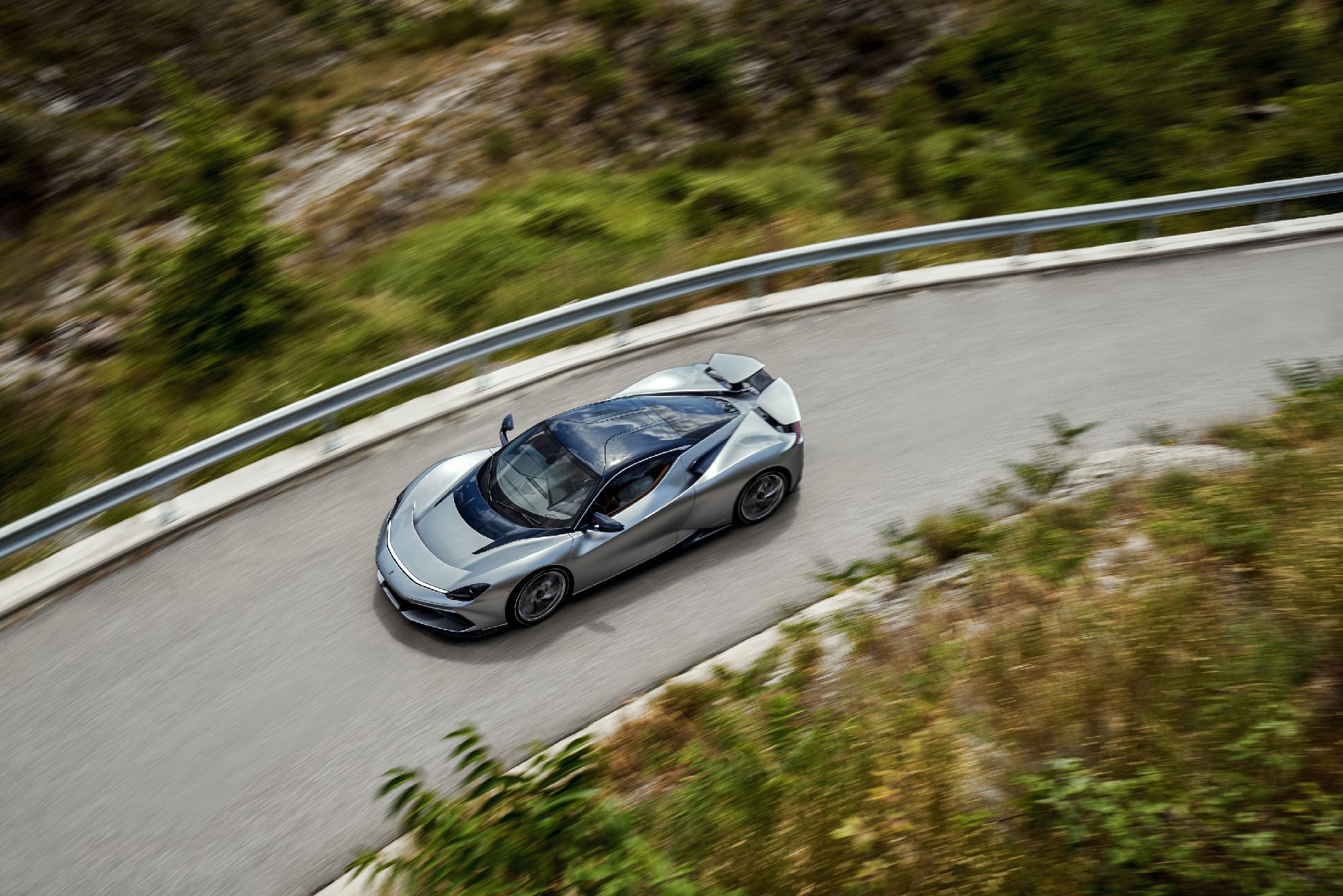 宾尼法利纳新车：Battista（巴蒂斯塔） Rimac EV动力总成