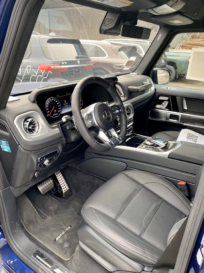 奔驰G63都说这个车适合在城市里面开G500才适合拿去越野。