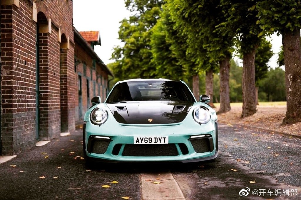 Porsche GT3RS是夏天清清凉凉的薄荷绿！