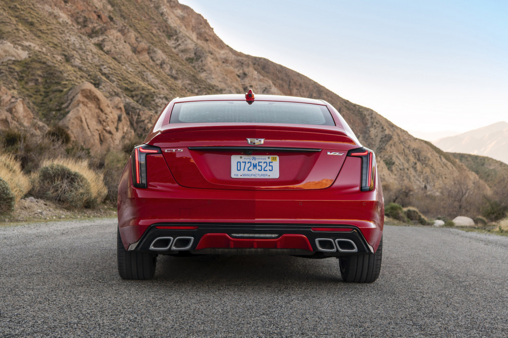 凯迪拉克正努力使V铭牌媲美于宝马的M或梅赛德斯的AMG