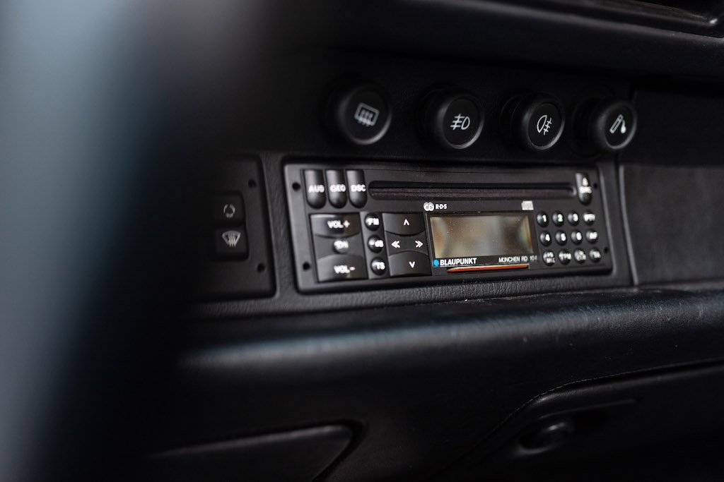 Porsche 993 Carrera 4S  这个侧面曲线是真滴好看