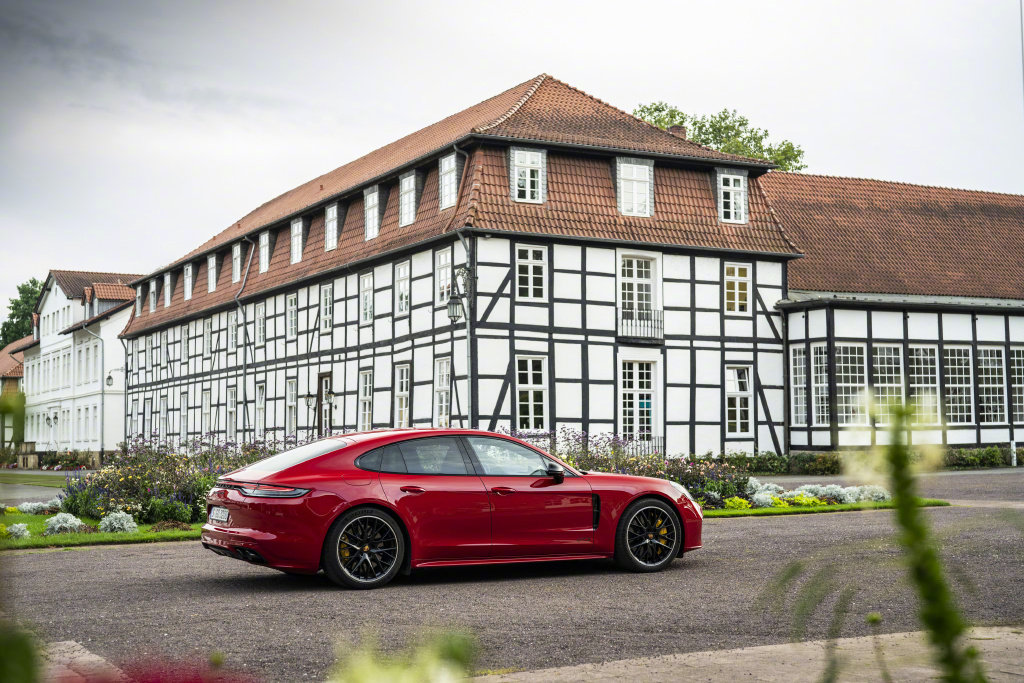 2021 Porsche Panamera GTS 既漂亮又运动，诱惑力满分！