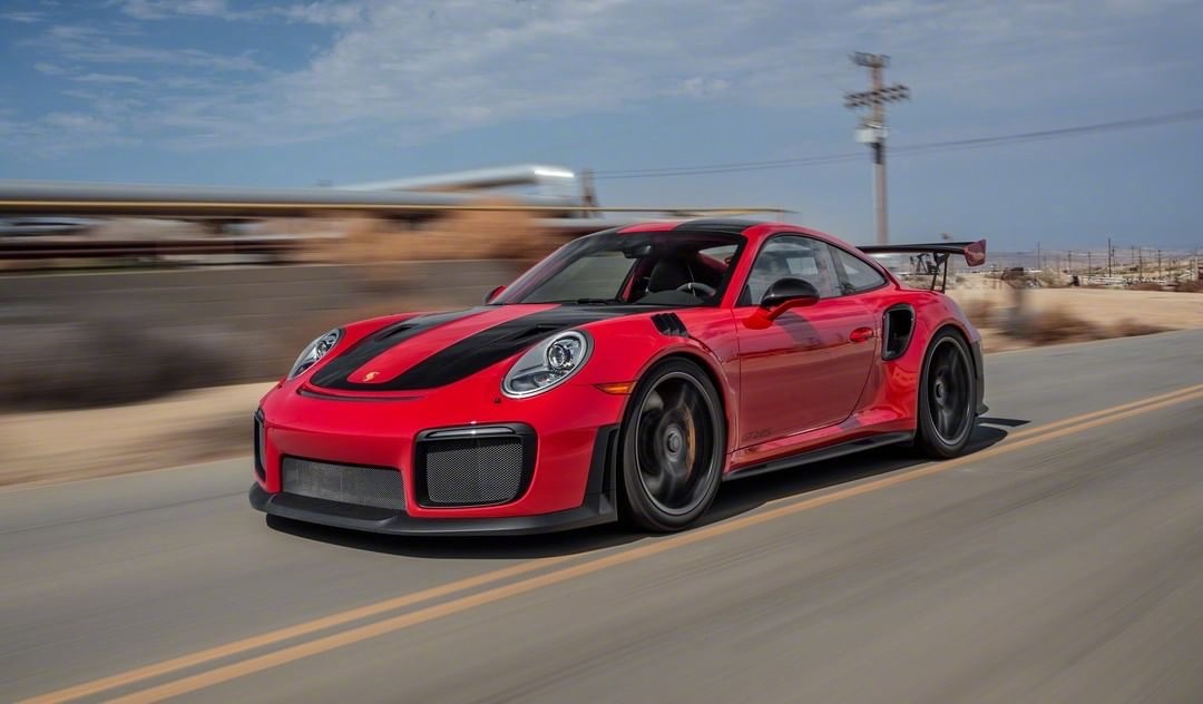 克尔维特和保时捷同画面出现的几率太罕见了！！！