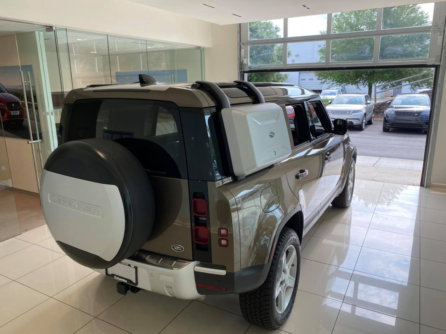 路虎卫士2020款也就是路虎卫士110型